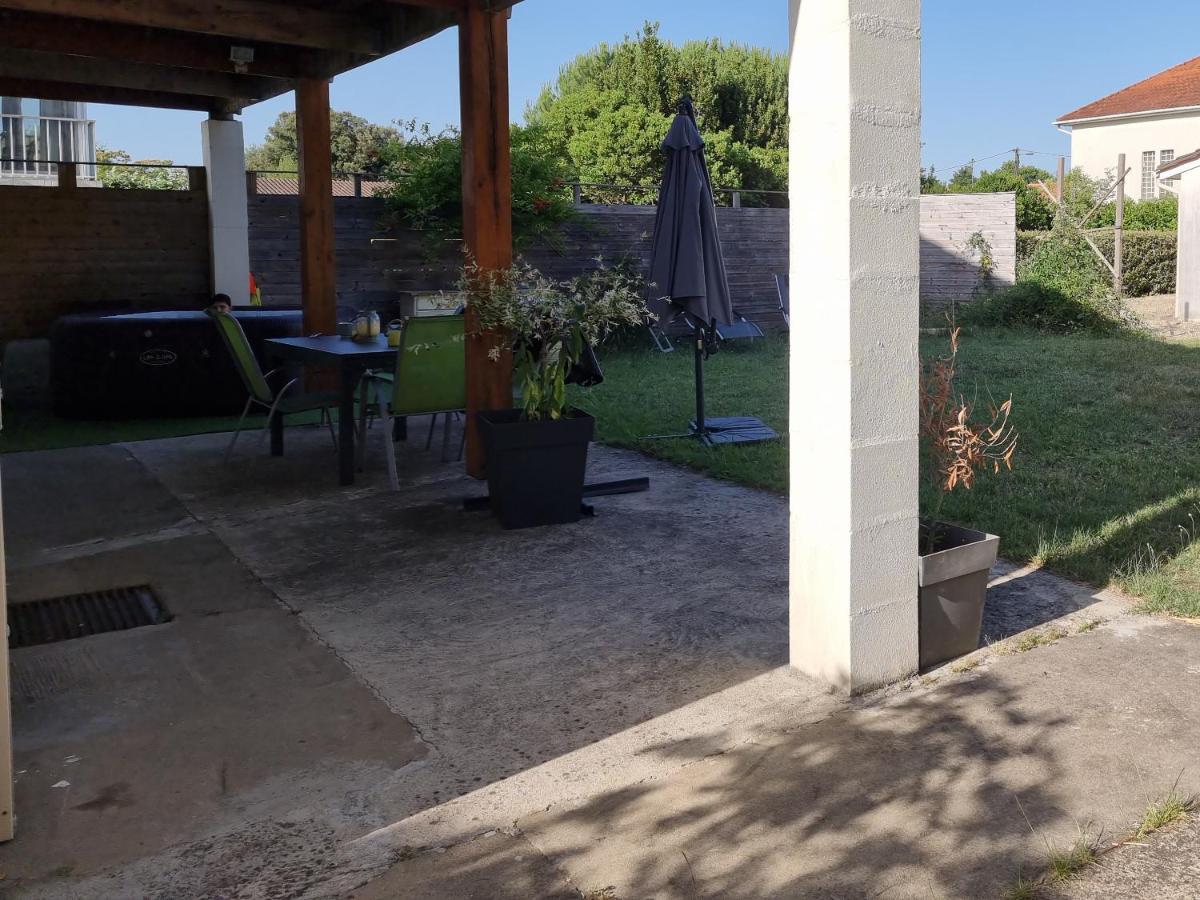 Appartement Quinault Libourne Bagian luar foto
